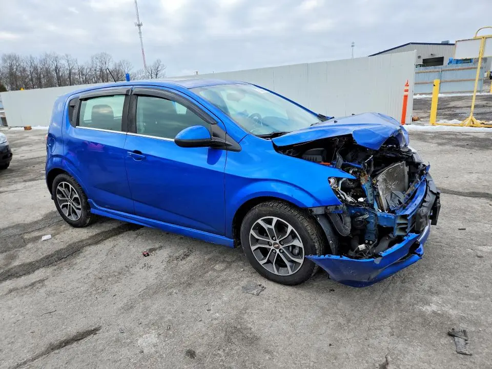 2017 CHEVROLET SONIC LT  