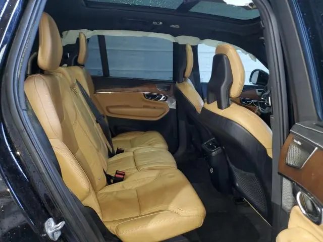 2016 VOLVO XC90 T6