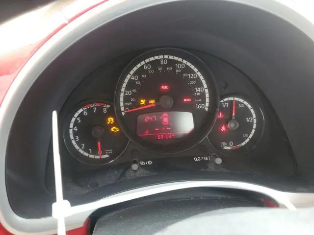 2013 VOLKSWAGEN BEETLE   