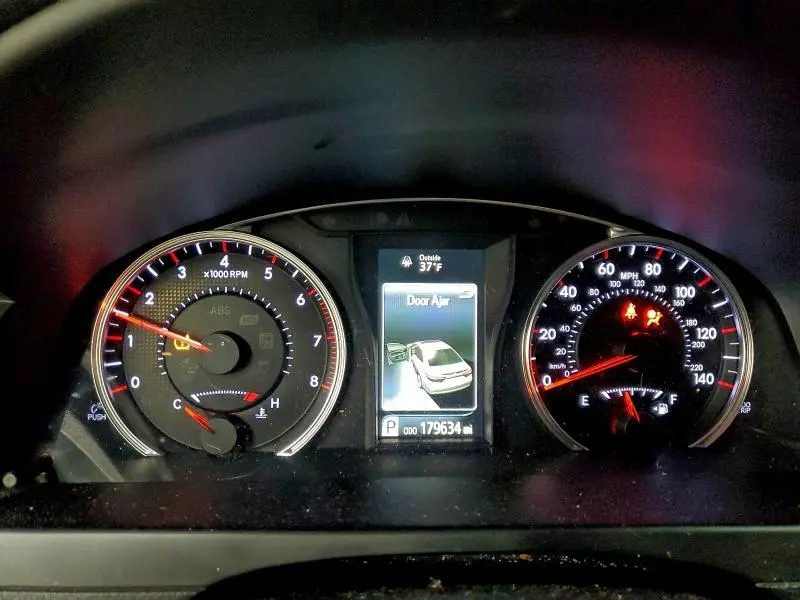 2017 TOYOTA CAMRY LE  