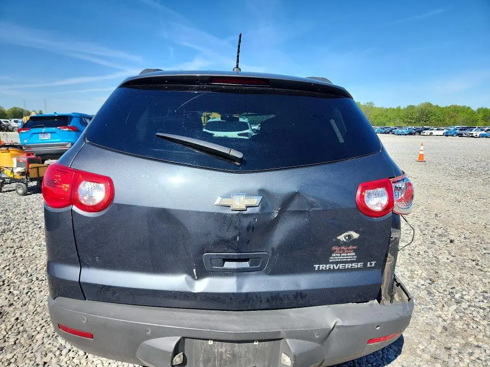 2012 CHEVROLET TRAVERSE LT  