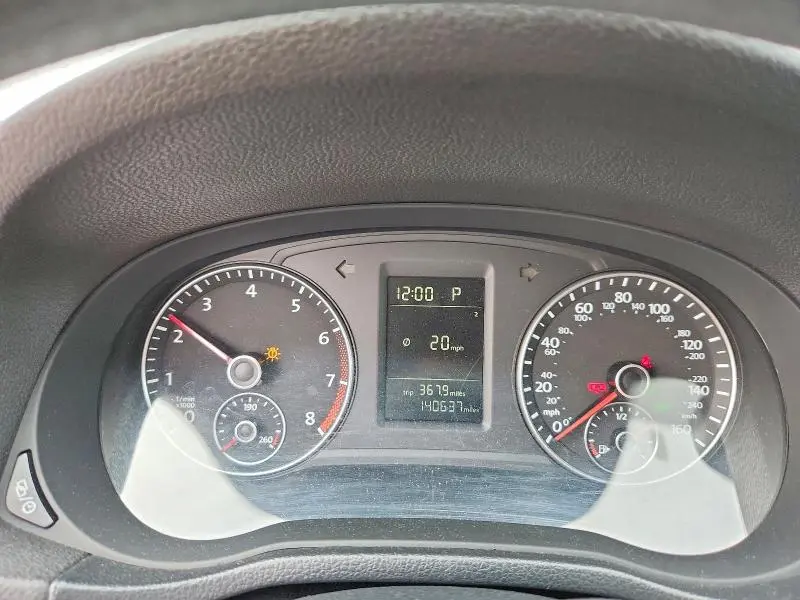 2013 VOLKSWAGEN PASSAT S  