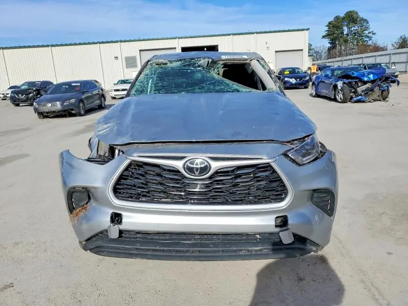 2021 TOYOTA HIGHLANDER L  