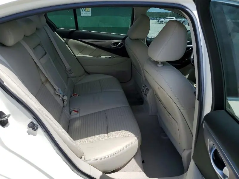 2016 INFINITI Q50 SPORT  
