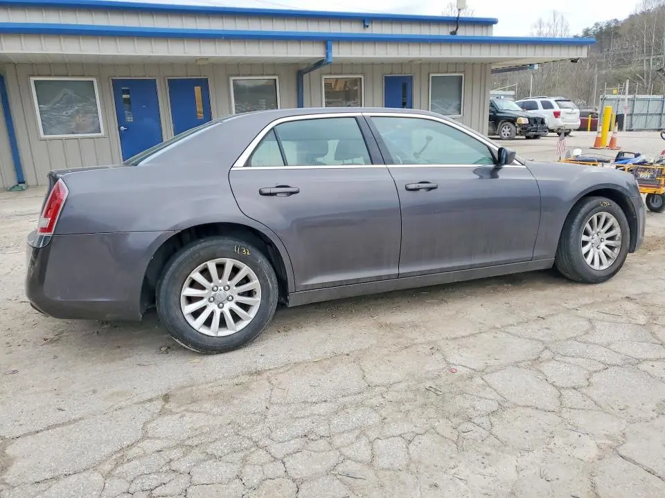 2013 CHRYSLER 300   