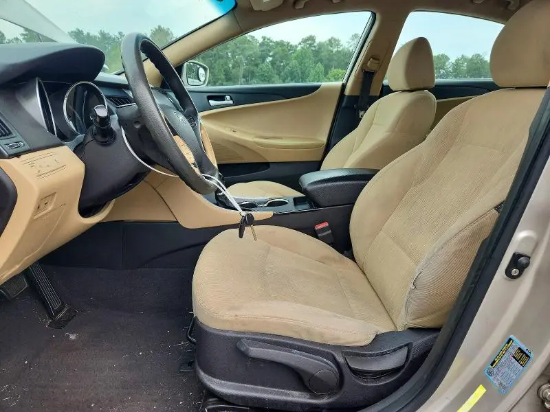 2011 HYUNDAI SONATA GLS  