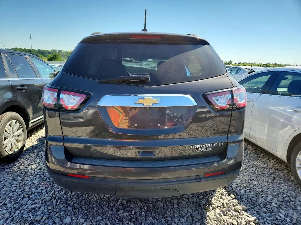 2016 CHEVROLET TRAVERSE LT  