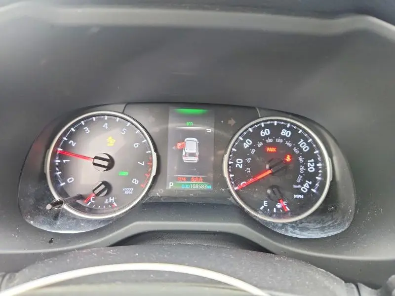 2020 TOYOTA RAV4 XLE  