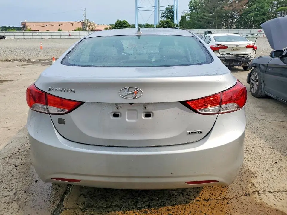 2013 HYUNDAI ELANTRA LIMITED  