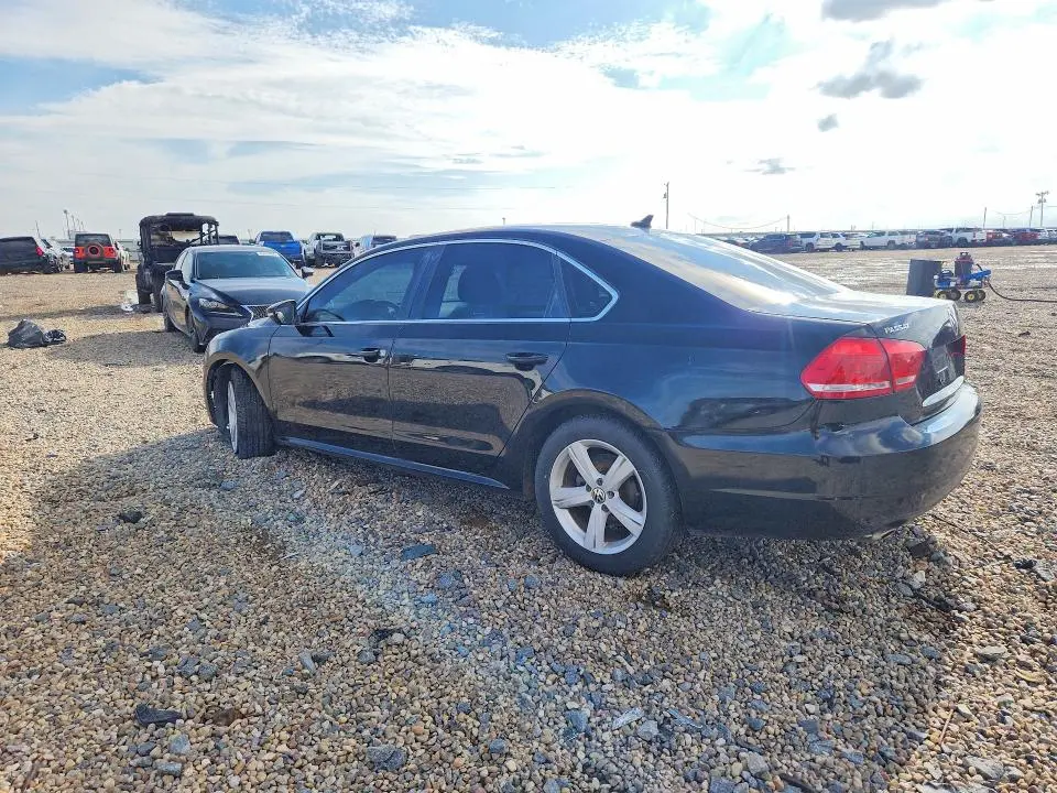 2012 VOLKSWAGEN PASSAT SE  
