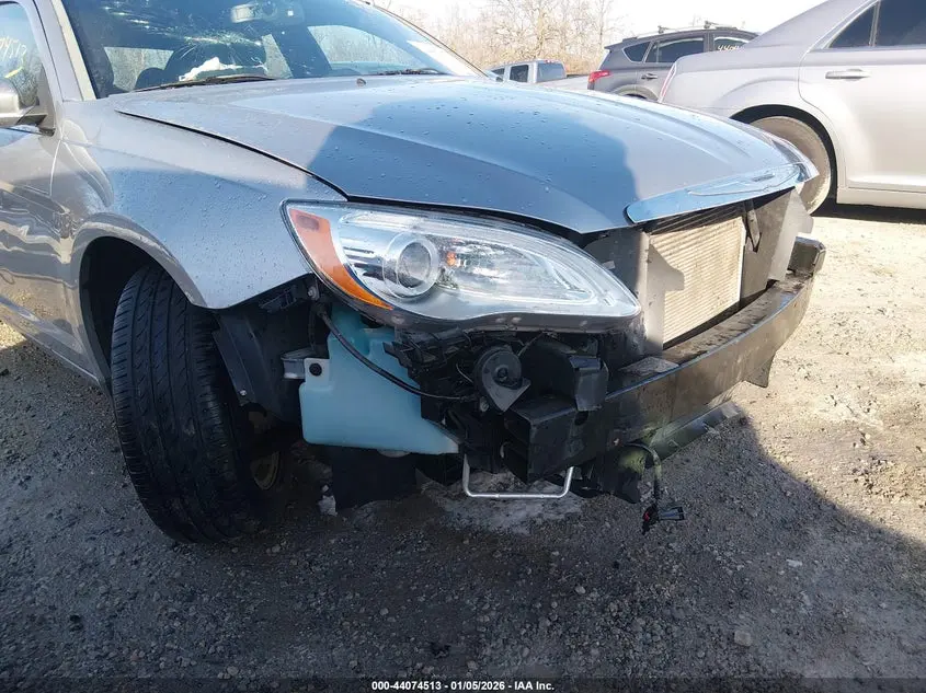 2013 CHRYSLER 200 TOURING