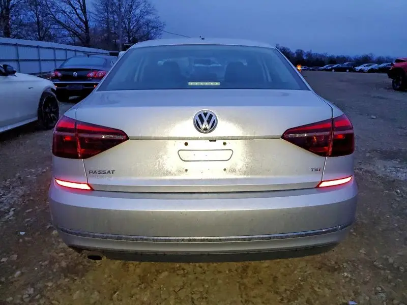 2018 VOLKSWAGEN PASSAT S  