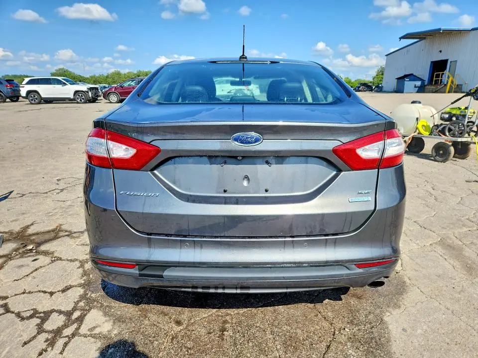 2015 FORD FUSION SE  