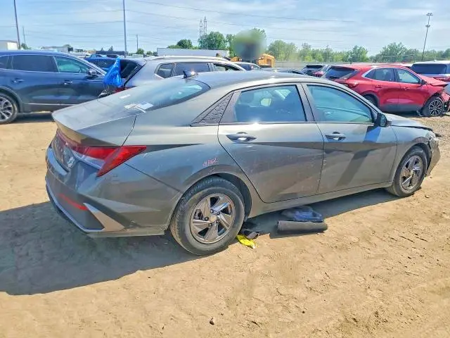 2024 HYUNDAI ELANTRA SE  