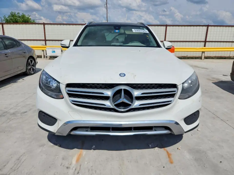 2016 MERCEDES-BENZ GLC 300  