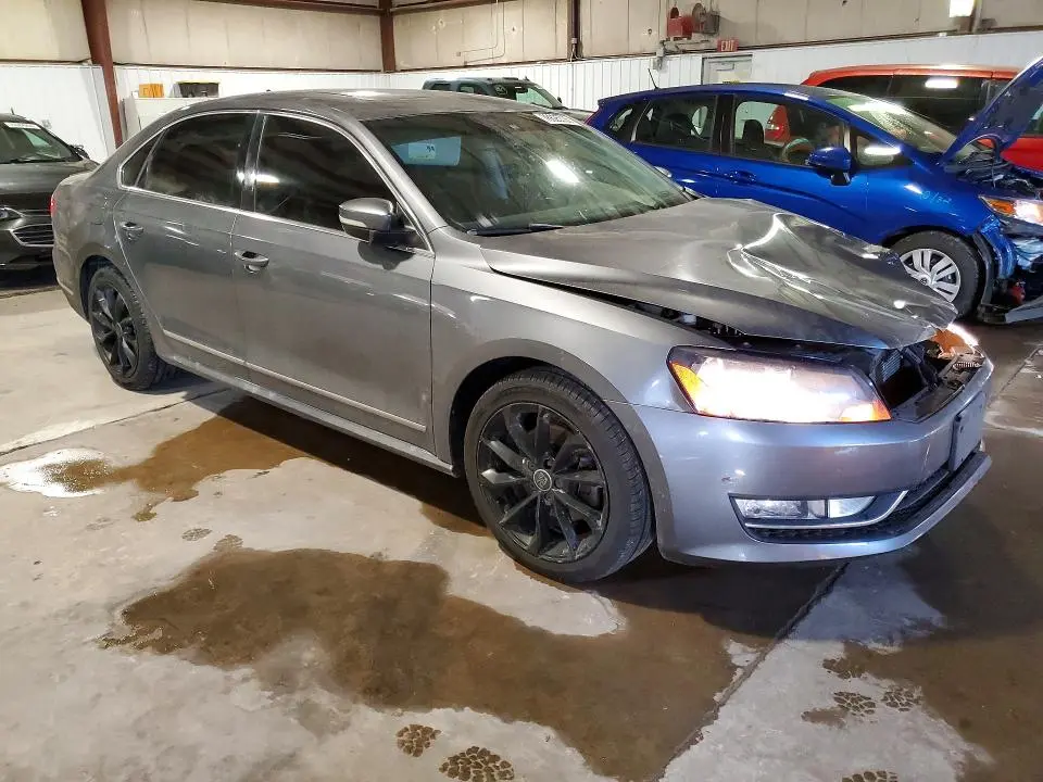 2014 VOLKSWAGEN PASSAT SEL  