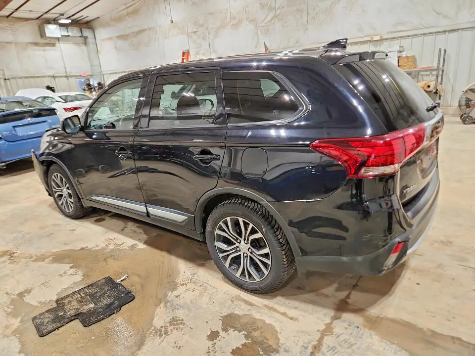 2017 MITSUBISHI OUTLANDER ES  