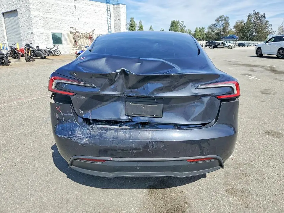 2026 TESLA MODEL 3   