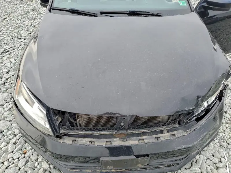 2015 VOLKSWAGEN JETTA SE  