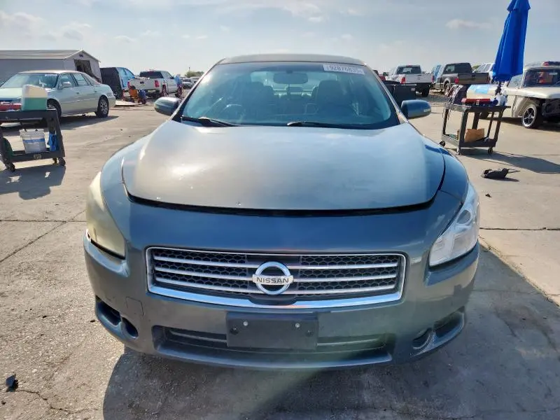 2011 NISSAN MAXIMA S  