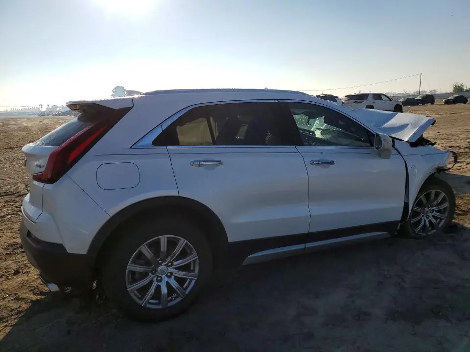 2019 CADILLAC XT4 PREMIUM LUXURY  
