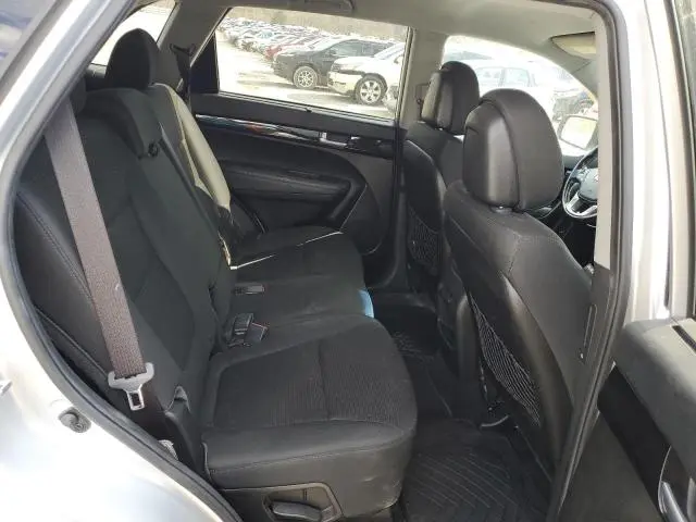 2014 KIA SORENTO LX  