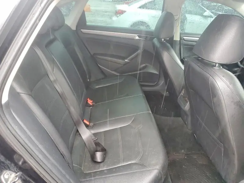 2017 VOLKSWAGEN PASSAT R-LINE  