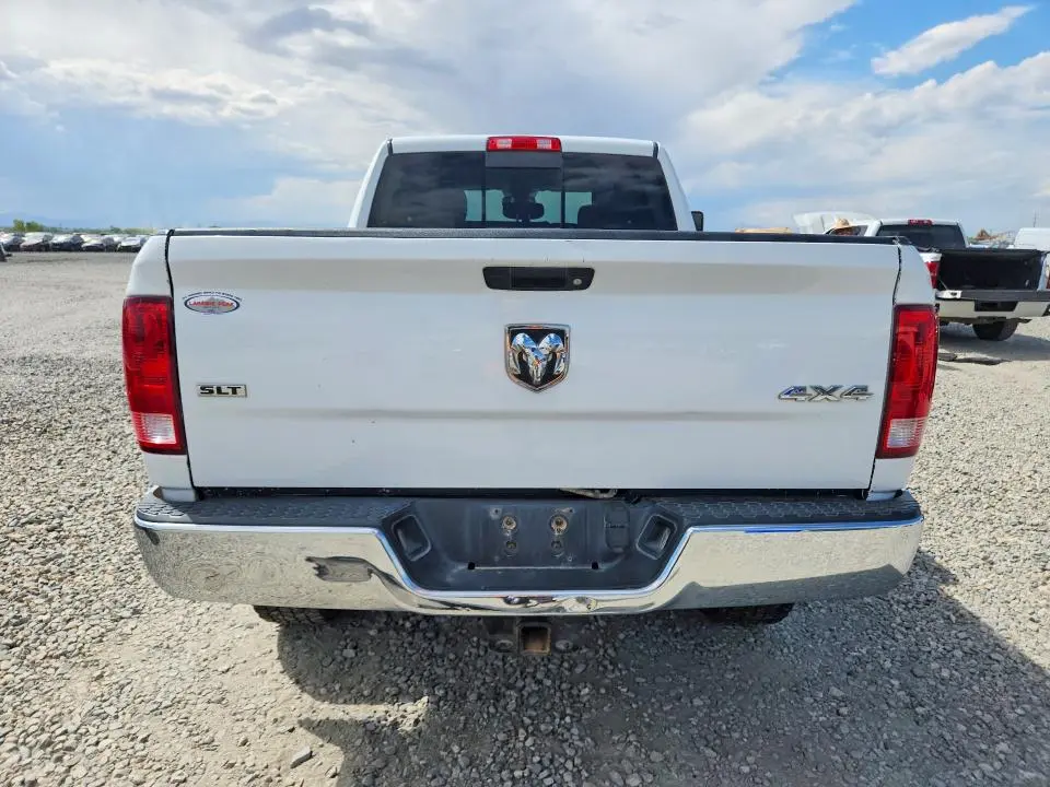 2016 RAM 2500 SLT  