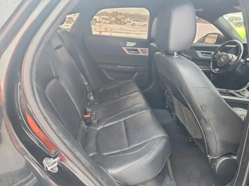 2016 JAGUAR XF PRESTIGE  