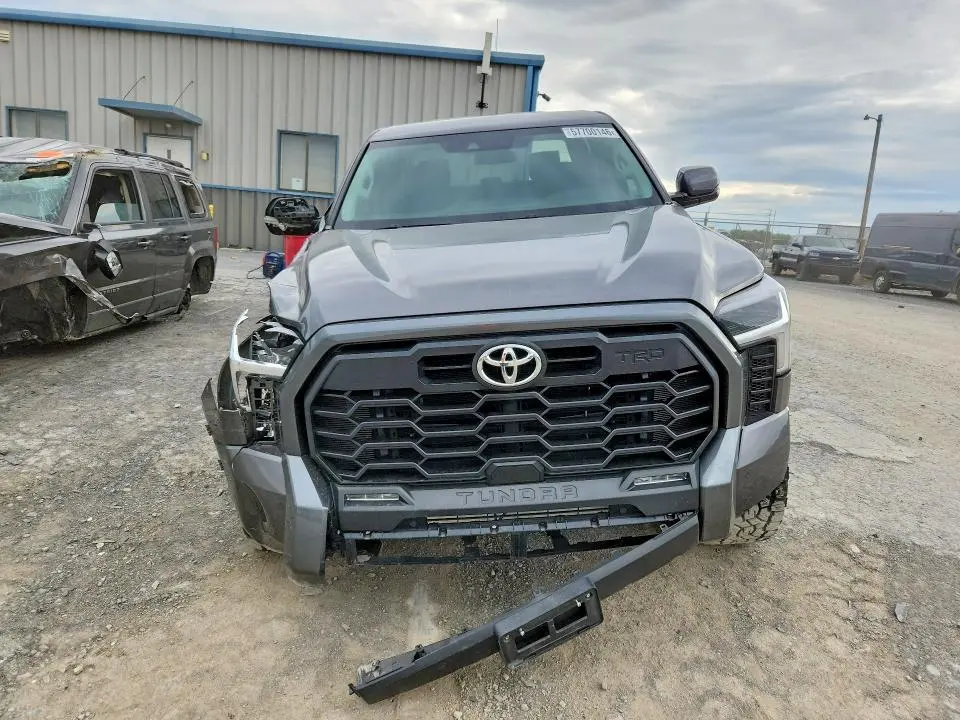 2024 TOYOTA TUNDRA CREWMAX SR5  