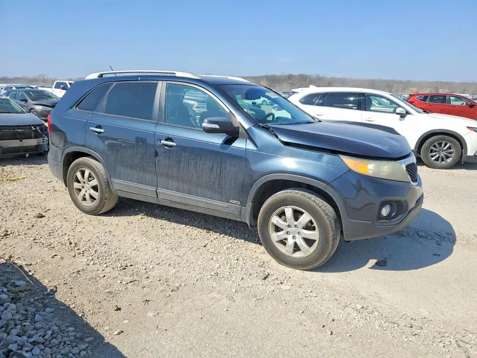 2012 KIA SORENTO LX  