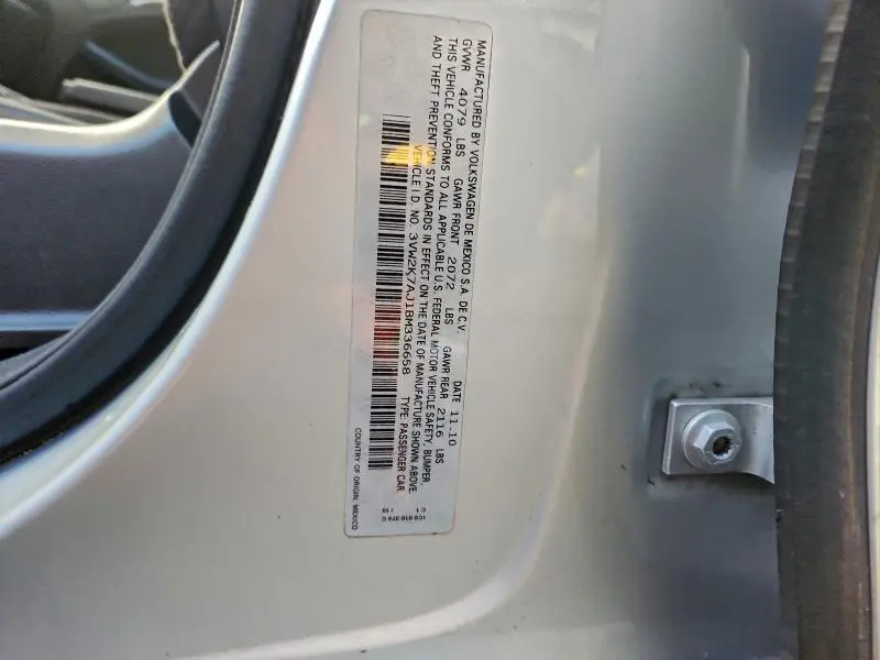 2011 VOLKSWAGEN JETTA BASE  