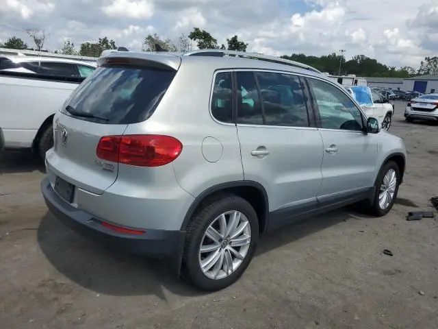 2013 VOLKSWAGEN TIGUAN S  