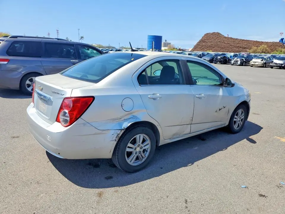 2014 CHEVROLET SONIC LT  