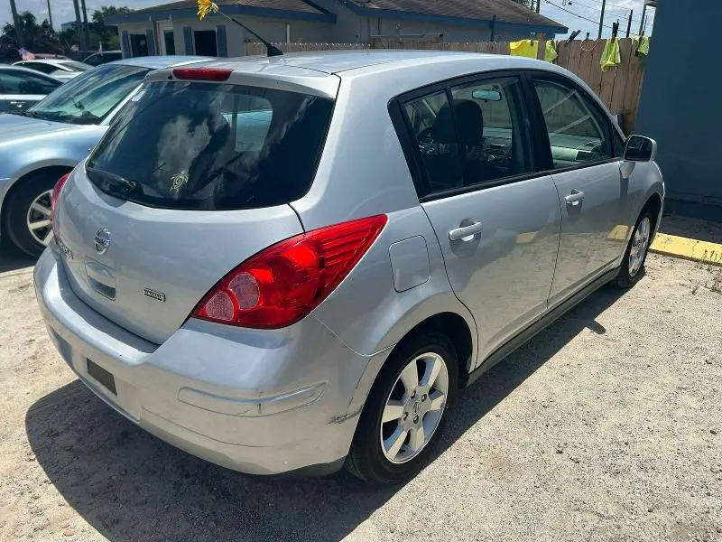 2012 NISSAN VERSA 1.8 S  