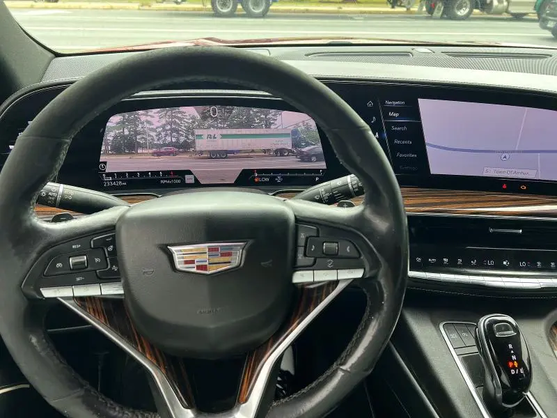 2021 CADILLAC ESCALADE LUXURY  
