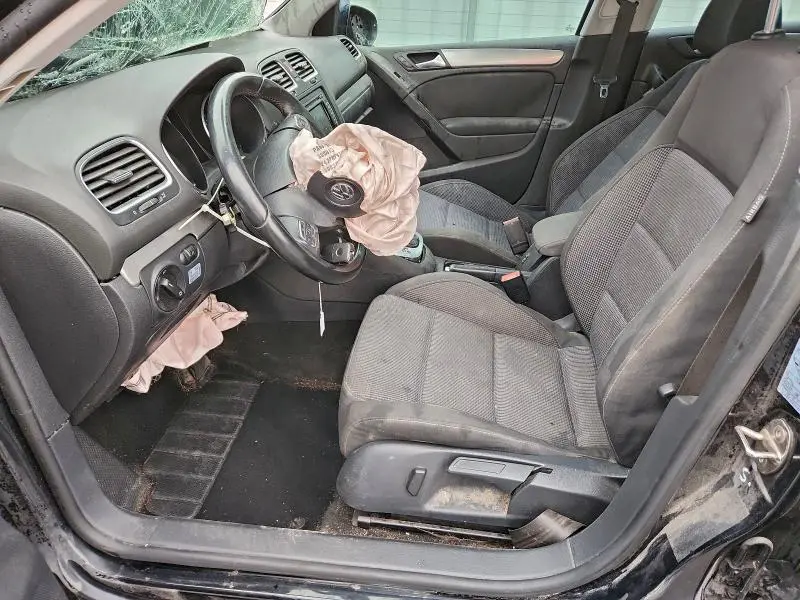 2014 VOLKSWAGEN GOLF   