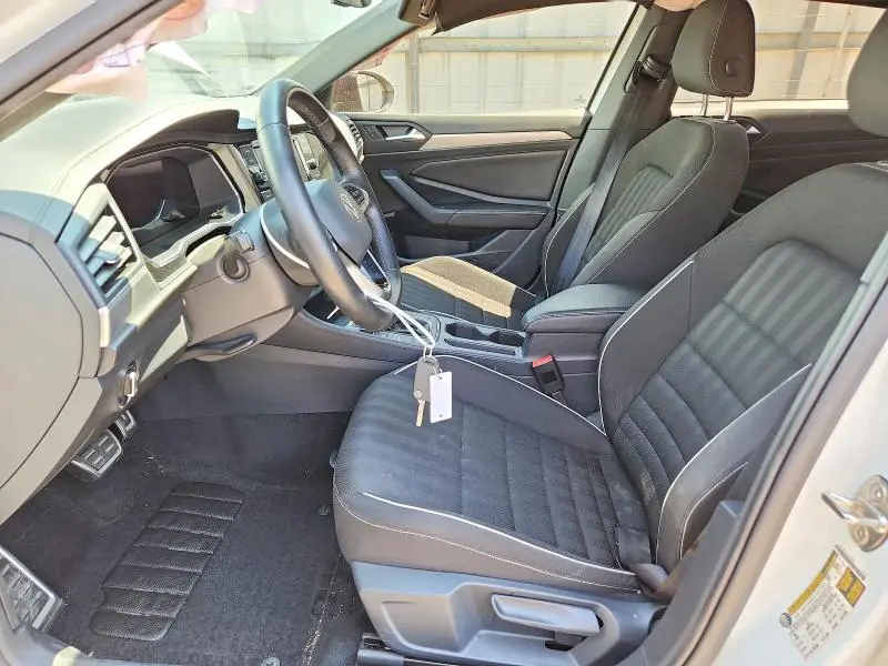 2023 VOLKSWAGEN JETTA SPORT  