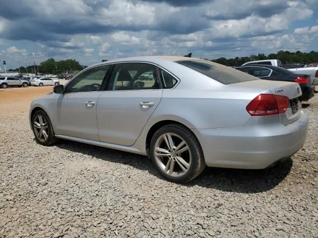 2014 VOLKSWAGEN PASSAT SE  