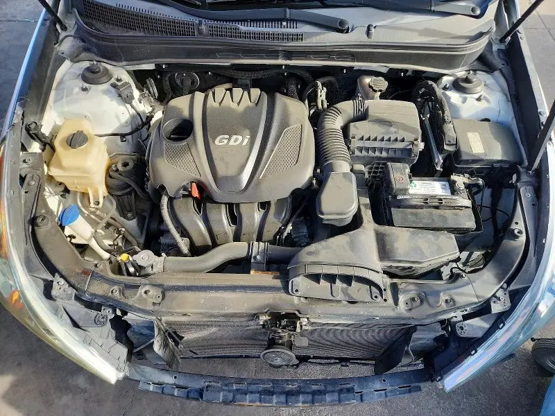 2011 HYUNDAI SONATA GLS  