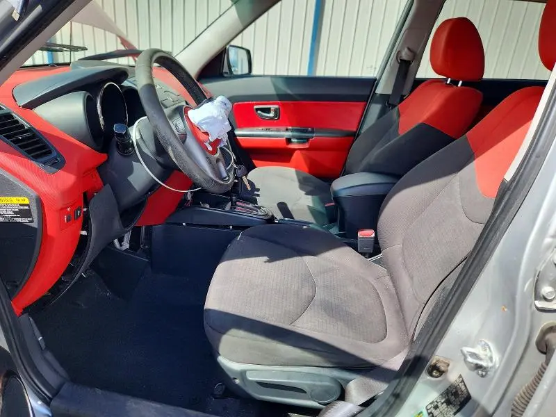 2010 KIA SOUL +  