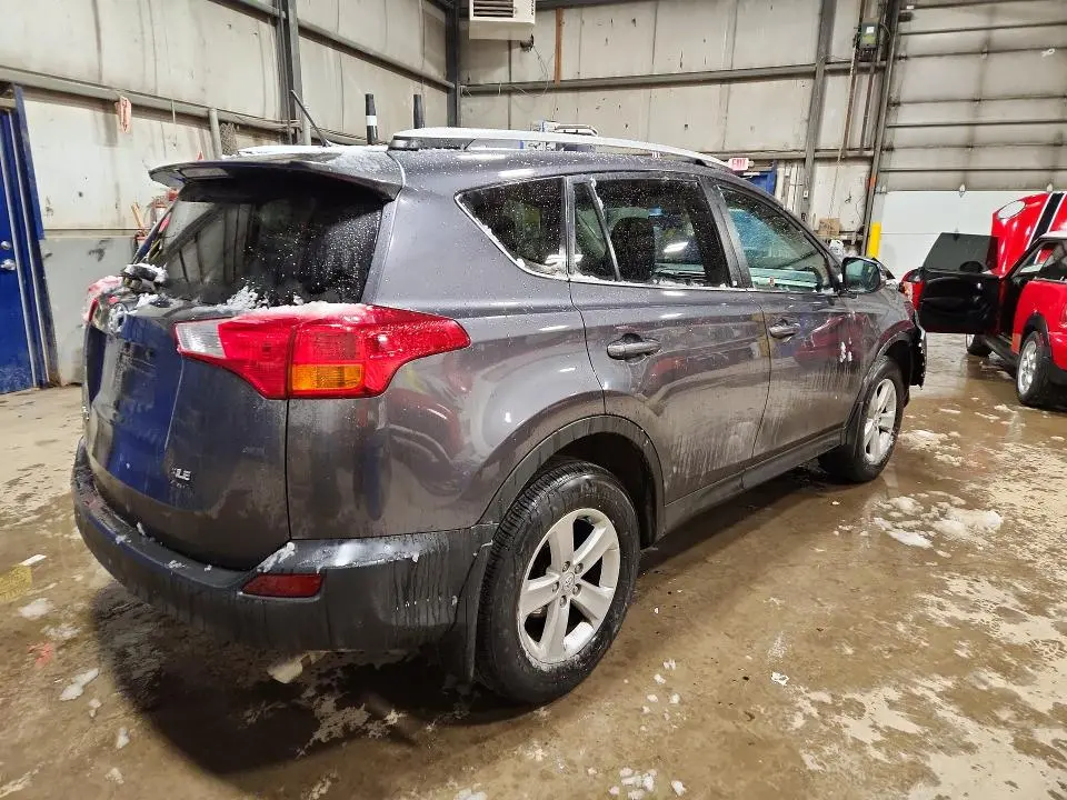2014 TOYOTA RAV4 XLE  