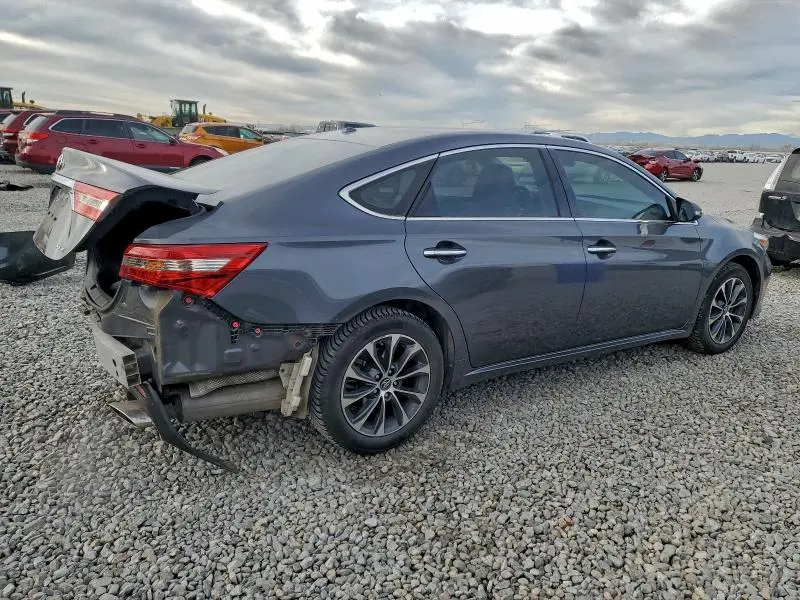 2018 TOYOTA AVALON XLE  