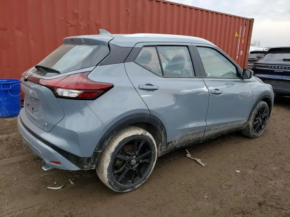 2023 NISSAN KICKS SV  