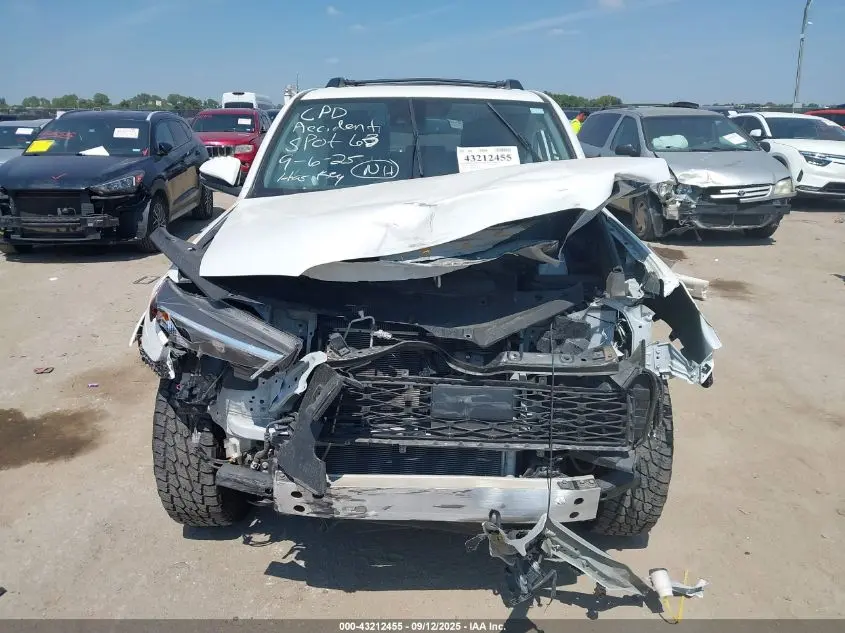 2024 TOYOTA 4RUNNER SR5 PREMIUM