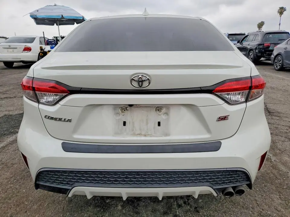 2020 TOYOTA COROLLA SE  
