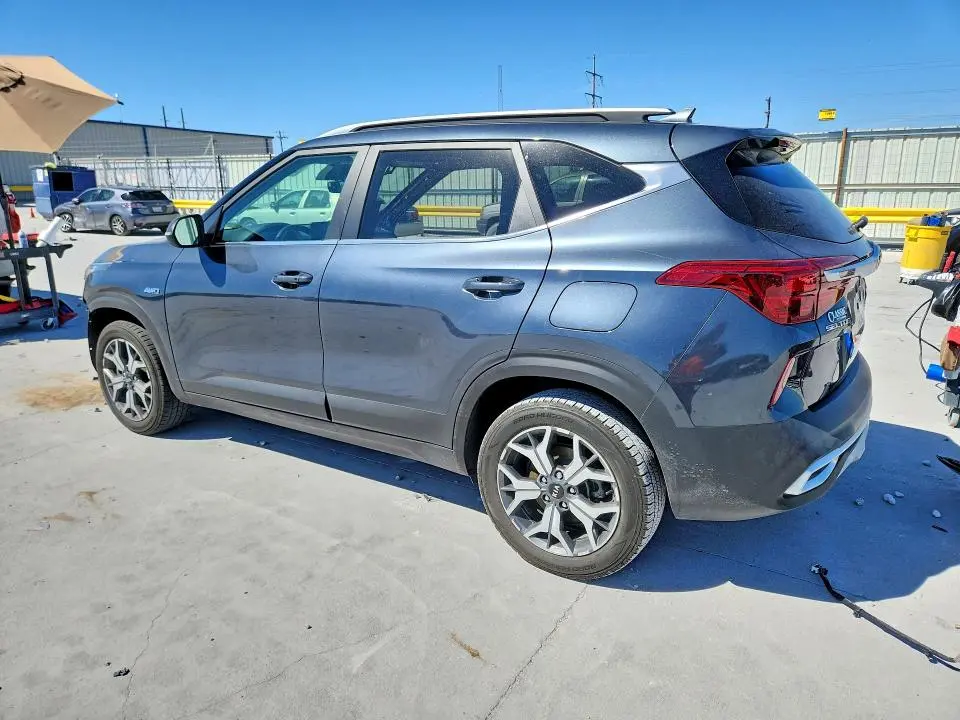 2021 KIA SELTOS EX  