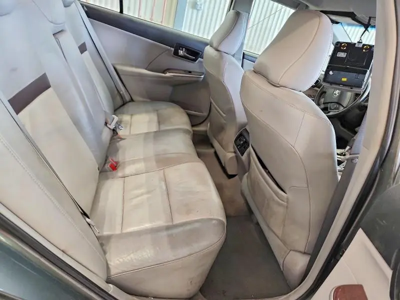2012 TOYOTA CAMRY XLE  