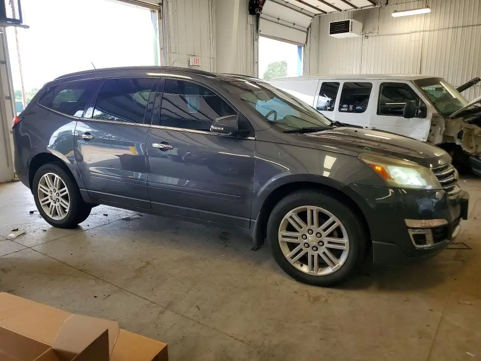 2014 CHEVROLET TRAVERSE LT  