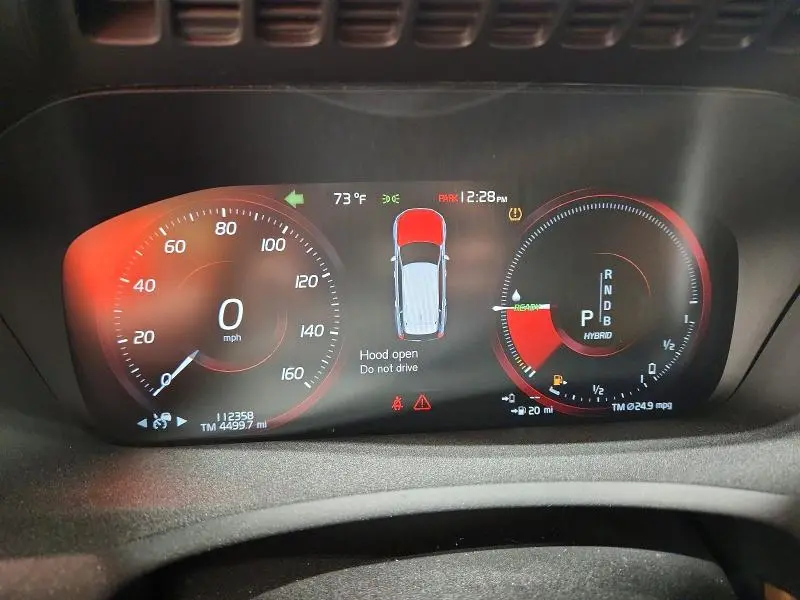 2017 VOLVO XC90 T8  
